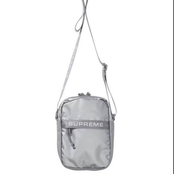 Supreme Metallic Logo Shoulder Bag - Picture 6 of 6